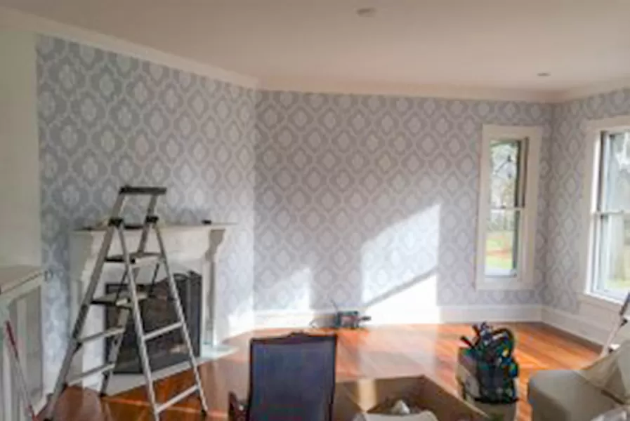 Castle Complements Painting Wallpaper Installation before7_600